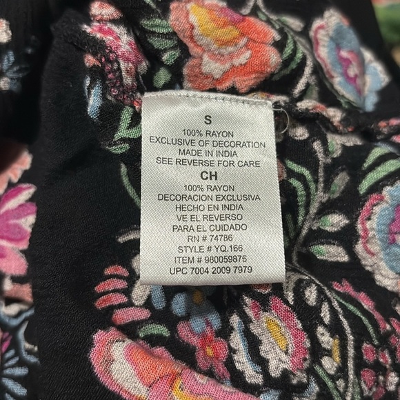 Bila Black Paisley Floral Peasant Women's shirt with Flared sleeves. Size Small - Picture 7 of 8